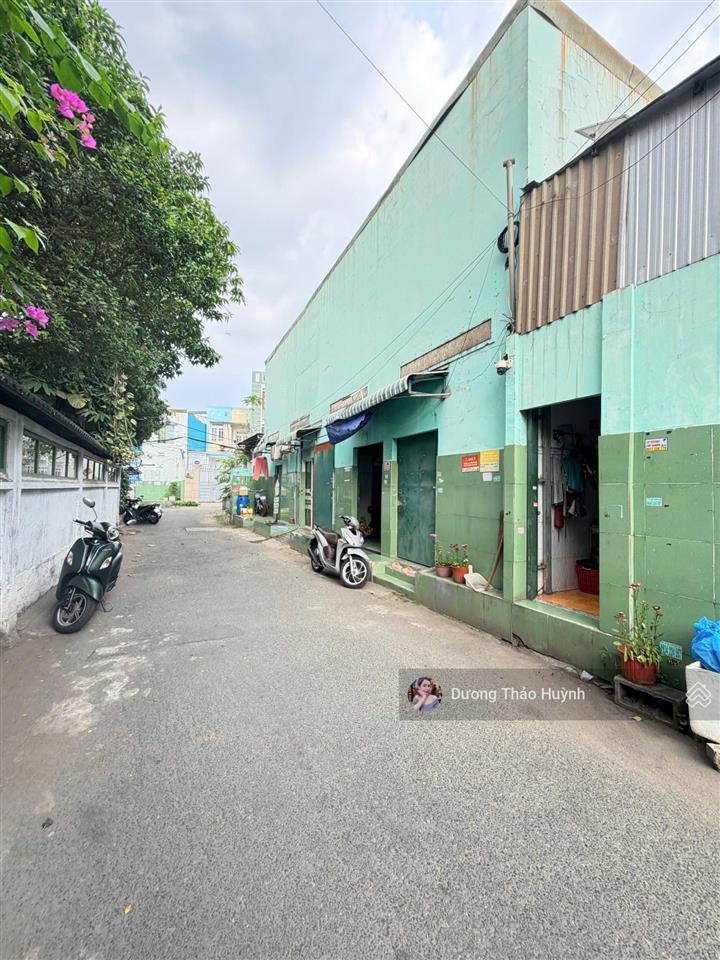 Bán chdv hoàng diệu2  209m2(9x20) thu nhập 50 triệu/tháng 2 tầng có 14 phòng đường 8m thông