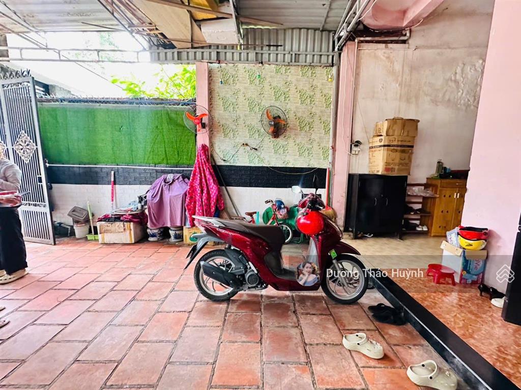 Giảm gấp 1,2 tỷ  nhà 2 mặt tiền ngay vincom võ văn ngân 162m2 ngang 5.4m  cấp phép 5 tầng khu vip