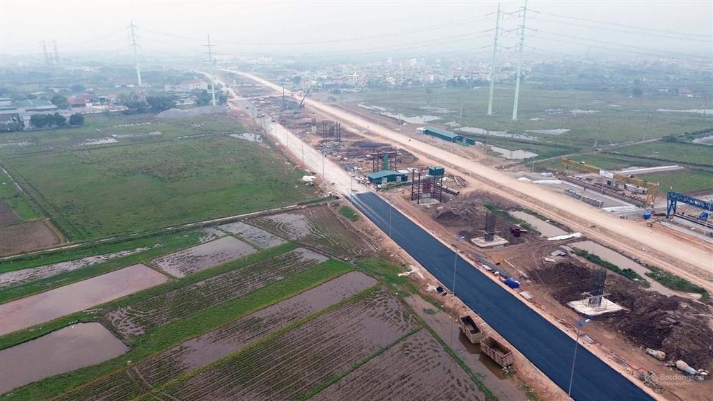 Bán mảnh đất khu đấu giá xã nam phong, phú xuyên, ngay gần svđ trống đồng, vinolympic, 3.8 tỷ.