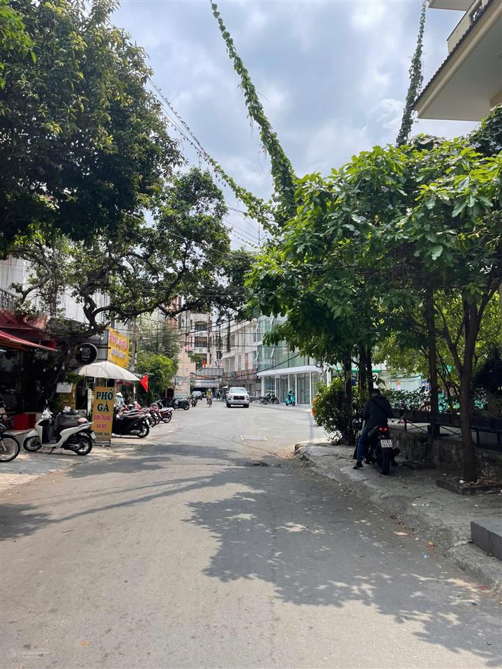 Bán nhà hẻm kinh doanh vip nguyễn gia trí p.25 bình thạnh, 4.2x20m, 5 tầng đúc. siêu vị trí