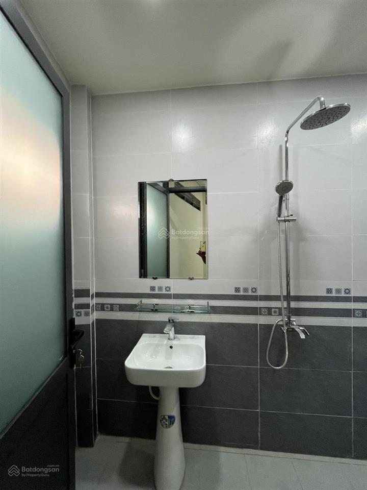 Chính chủ bán nhà mặt tiền phan văn hớn, xã bà điểm, kinh doanh tốt, giá 10.8 tỷ