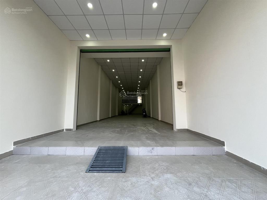 Chính chủ bán nhà mặt tiền phan văn hớn, xã bà điểm, kinh doanh tốt, giá 10.8 tỷ