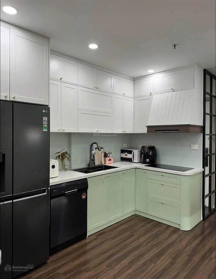 Chị gái tôi cần bán căn 2n2vs 61,5m2 giá chỉ 3,75 tỷ (cắt lỗ 600tr)