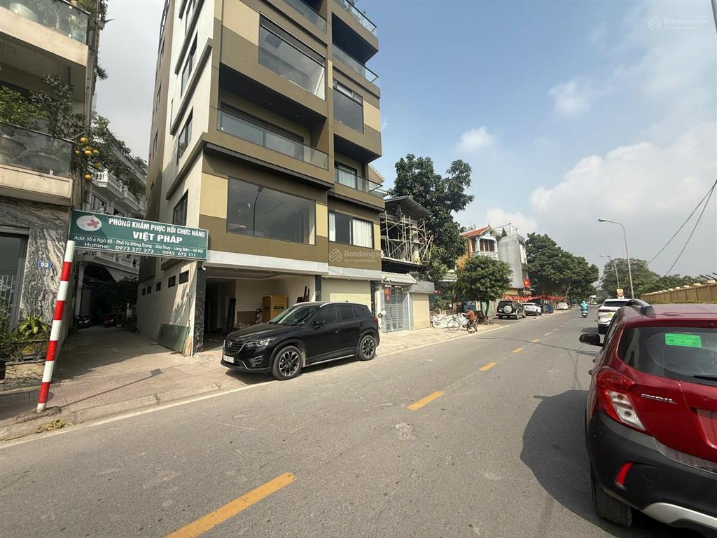 Nhà mặt phố 70m²  lô góc 7 tầng thang máy  kinh doanh ngay nguyễn văn cừ giá tốt, vị trí đẹp.