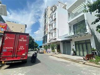 Bán nền đưởng trần quang khải đối diện sân vận động cần thơ , gần trường tiểu học cái khế