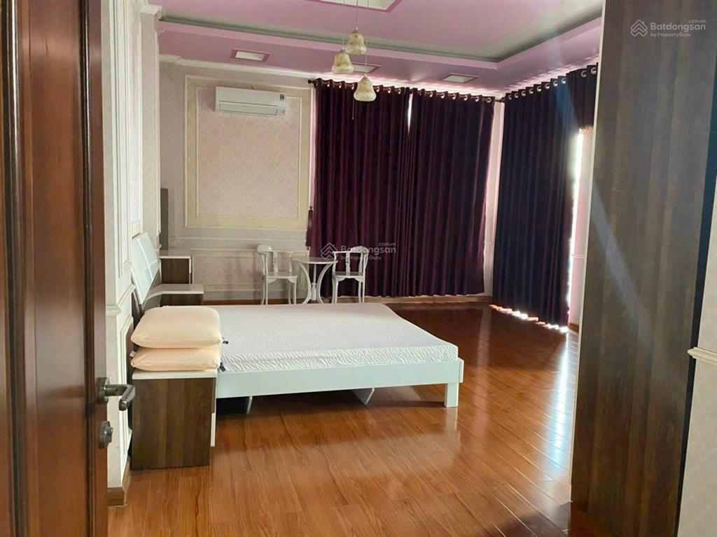 Bán biệt thự mặt tiền bùi hữu nghĩa gần chợ bình thuỷ view sông đẹp và thoáng sau nhà