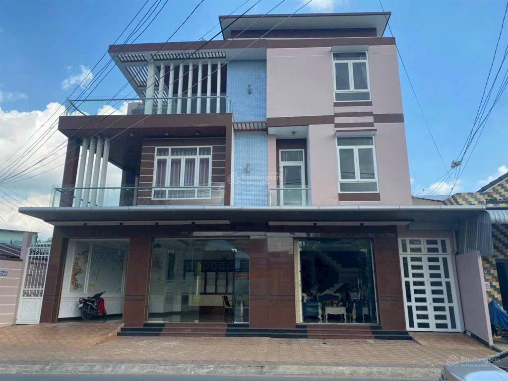 Bán biệt thự mặt tiền bùi hữu nghĩa gần chợ bình thuỷ view sông đẹp và thoáng sau nhà