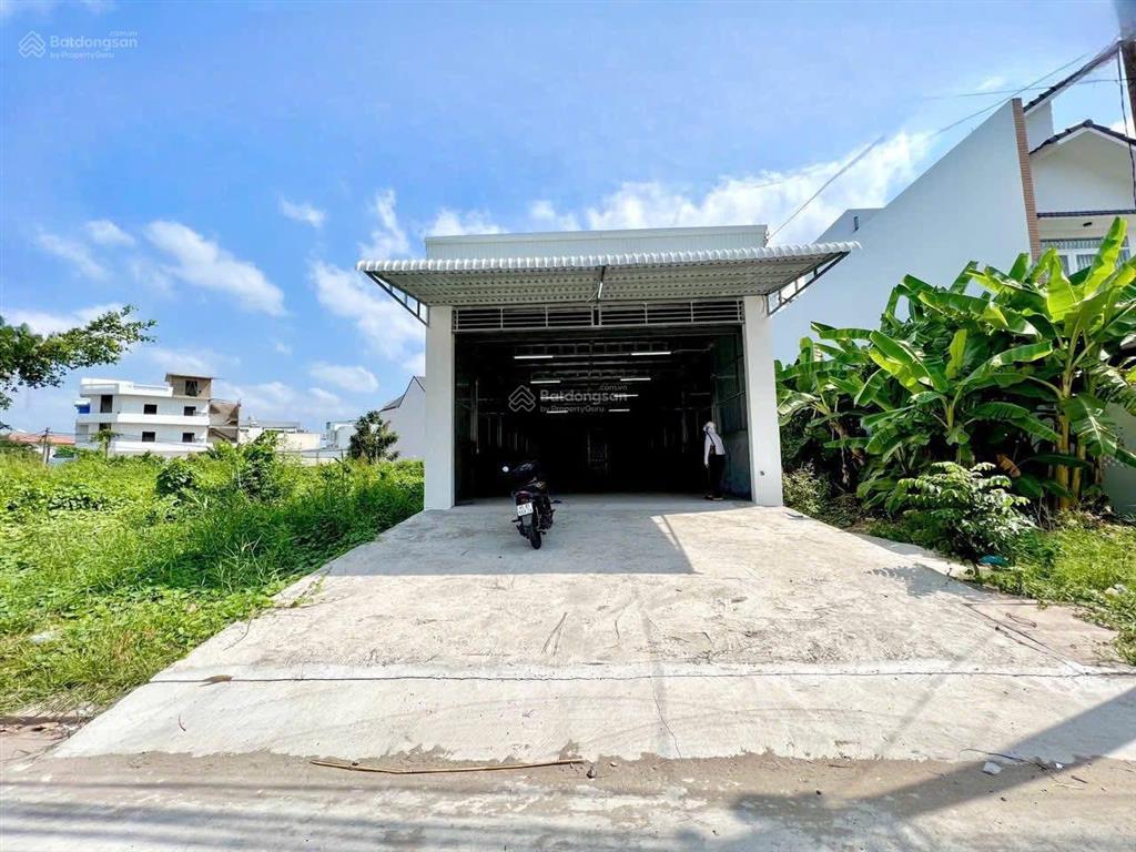 Bán nền tặng nhà kho còn mới 90% có sẵn điện 3 pha , diện tích đẹp 7x20 , khu biệt thự cồn khương