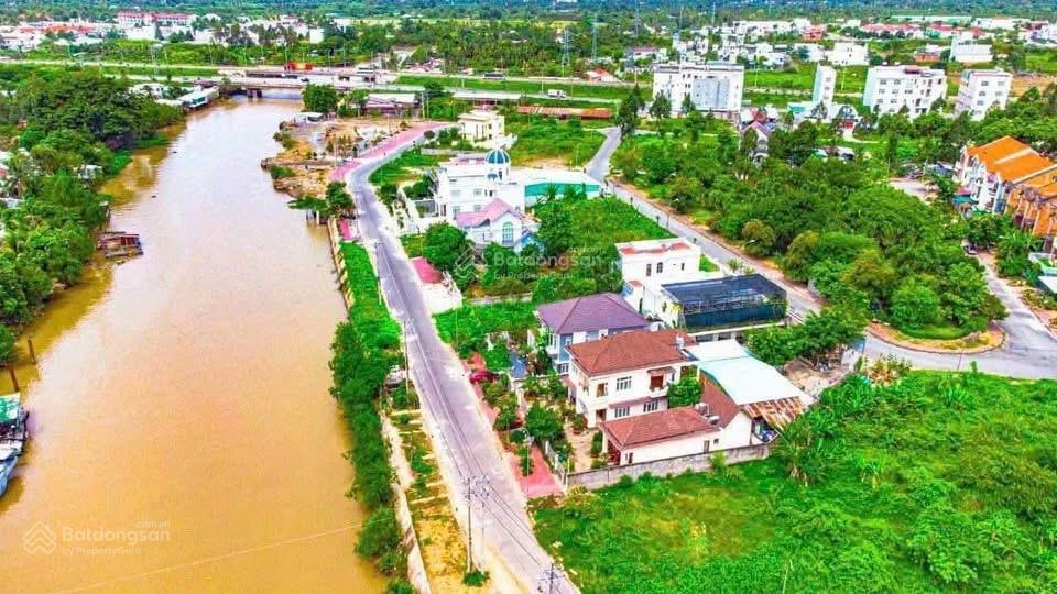 Bán nền biệt thự có view sông diện tích 650m full thổ cư , kdc 586 , cái răng , cần thơ .