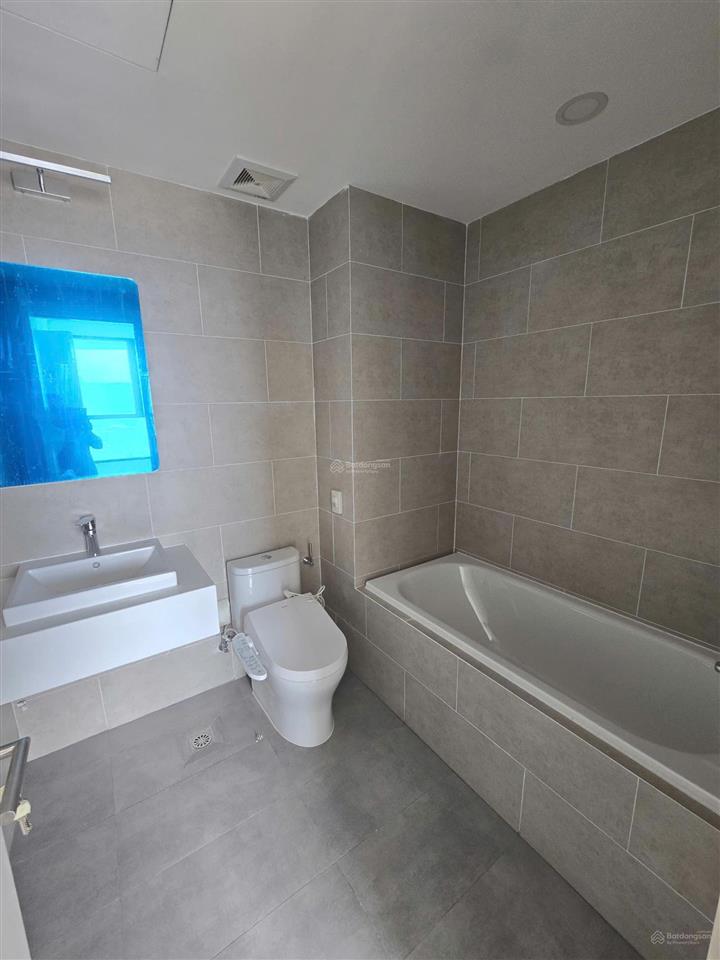 Bán gấp căn hộ daqua, 4,7 tỷ, 68m2 tại bến bình đông, q8, hcm