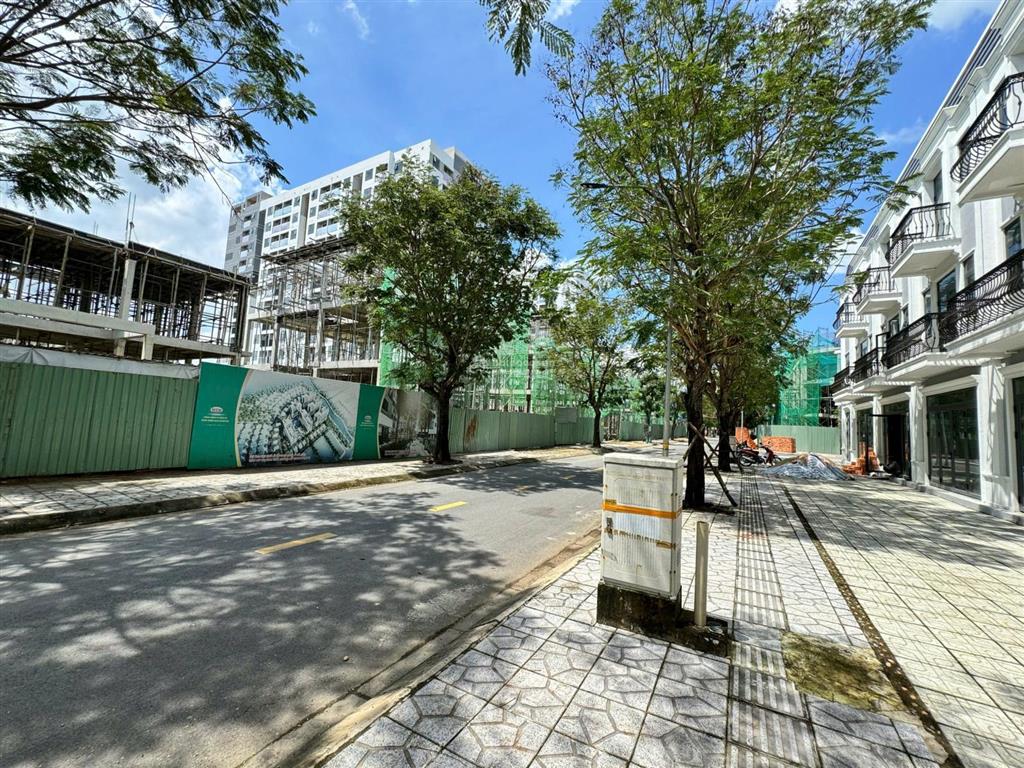 Biệt thự liền kề kđt sinh thái chánh mỹ (hud chánh mỹ) ven sông sài gòn, giá 4,2 tỷ/căn 112,5m2