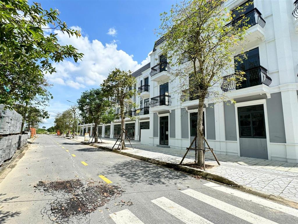 Biệt thự liền kề kđt sinh thái chánh mỹ (hud chánh mỹ) ven sông sài gòn, giá 4,2 tỷ/căn 112,5m2