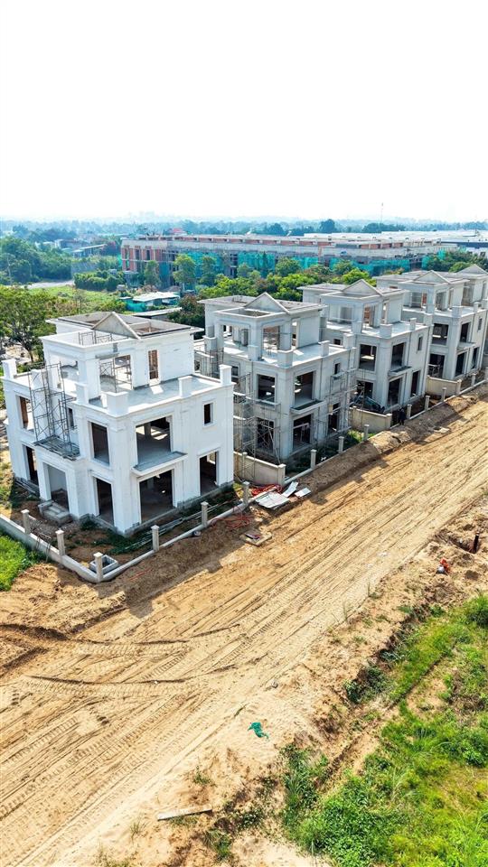 Biệt thự liền kề kđt sinh thái chánh mỹ (hud chánh mỹ) ven sông sài gòn, giá 4,2 tỷ/căn 112,5m2