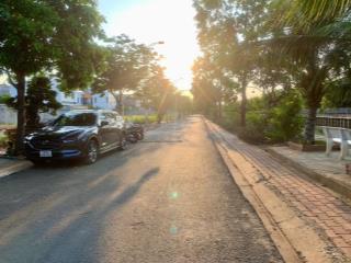 Nguồn kín (6x21) 129m2  đường nhựa 10m  sổ hồng riêng  giáp bình chiểu gần ngay ql13  5,6tỷ