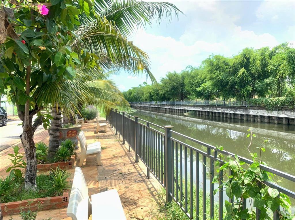 Biệt thự ven sông (10x22m) full thổ kdc vĩnh phú 1 gần chợ đầu mối thủ đức giá chỉ 8,5 tỷ