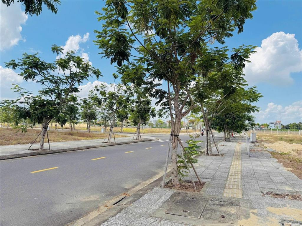 Bán đất nền lõi trung tâm phố cổ hội an  sổ đỏ trao tay  được trả góp 2 năm miễn lãi