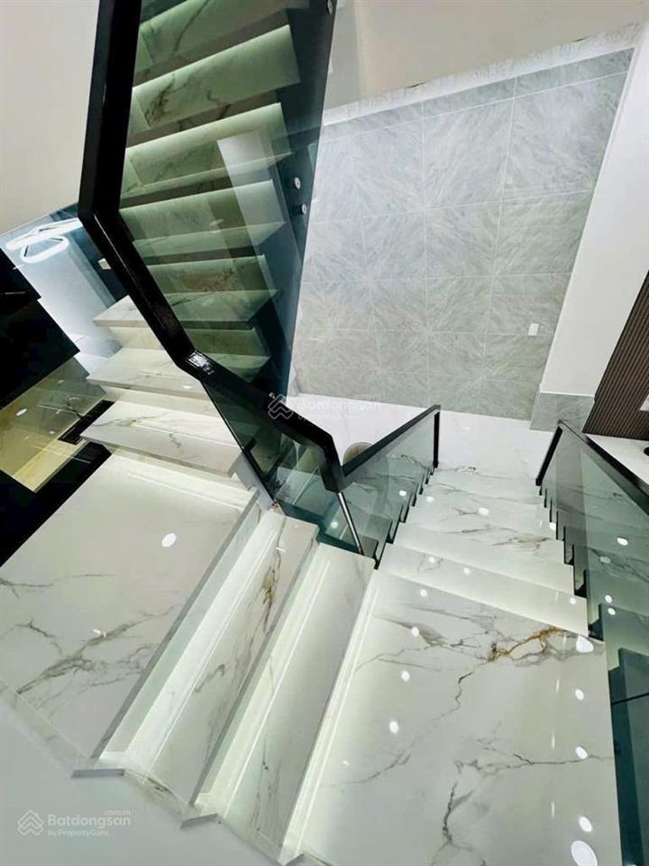 Huỳnh tấn phát dt 105m (4x26) nhà mới 2 tầng 4pn gần chợ lý phục man giá chỉ nhỉnh 6 tỷ