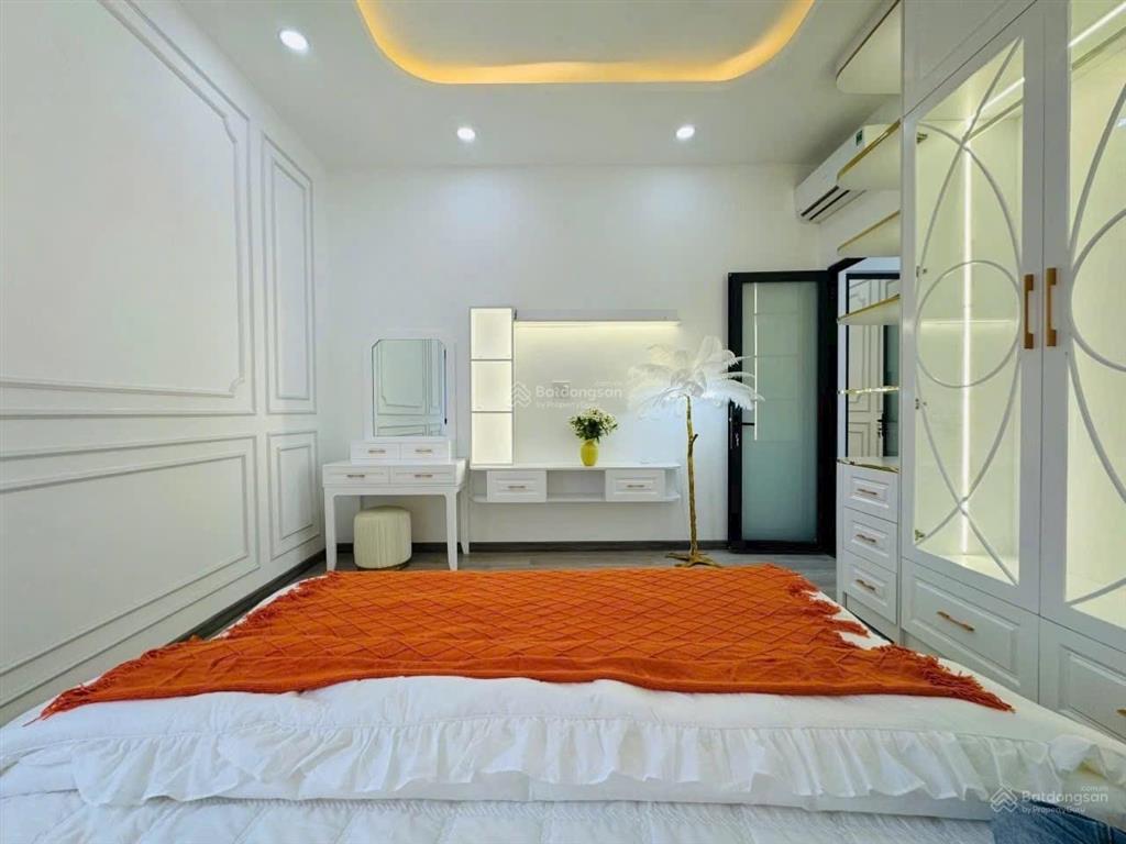 Nhà đẹp kêu sa phạm hữu lầu ngang hiếm 8m 112m 3 tầng nhỉnh 9 tỷ