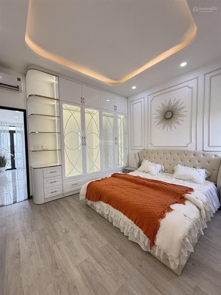 Nhà đẹp kêu sa phạm hữu lầu ngang hiếm 8m 112m 3 tầng nhỉnh 9 tỷ