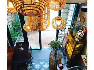 Cho thuê/ sang nhượng nhà hàng quận 1 doanh thu 4 tỷ/ năm