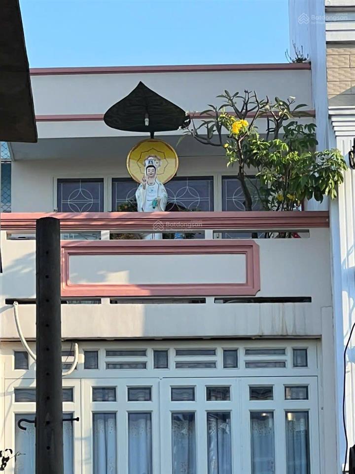 Bán nhà mặt tiền 3 tầng đường tân phước, phường 6, quận 10, dt 39m2. giá 12 tỷ có thương lượng