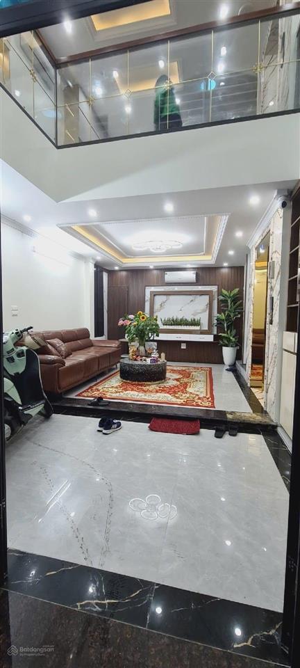 6 tầng thang máy  full nội thất  mặt ngõ thông  kinh doanh tt hai bà trưng chào 14,6 tỷ