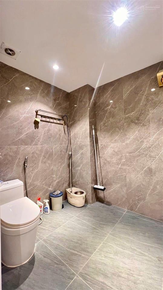 6 tầng thang máy  full nội thất  mặt ngõ thông  kinh doanh tt hai bà trưng chào 14,6 tỷ