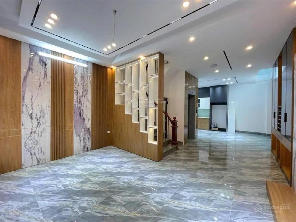 Ô tô vào nhà dương văn bé, 14 tỷ, 51 m2, 6 tầng thang máy phường vĩnh tuy, quận hai bà trưng