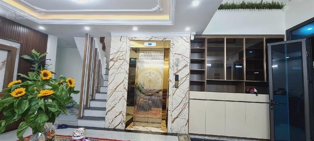 Ô tô vào nhà dương văn bé, 14 tỷ, 51 m2, 6 tầng thang máy phường vĩnh tuy, quận hai bà trưng