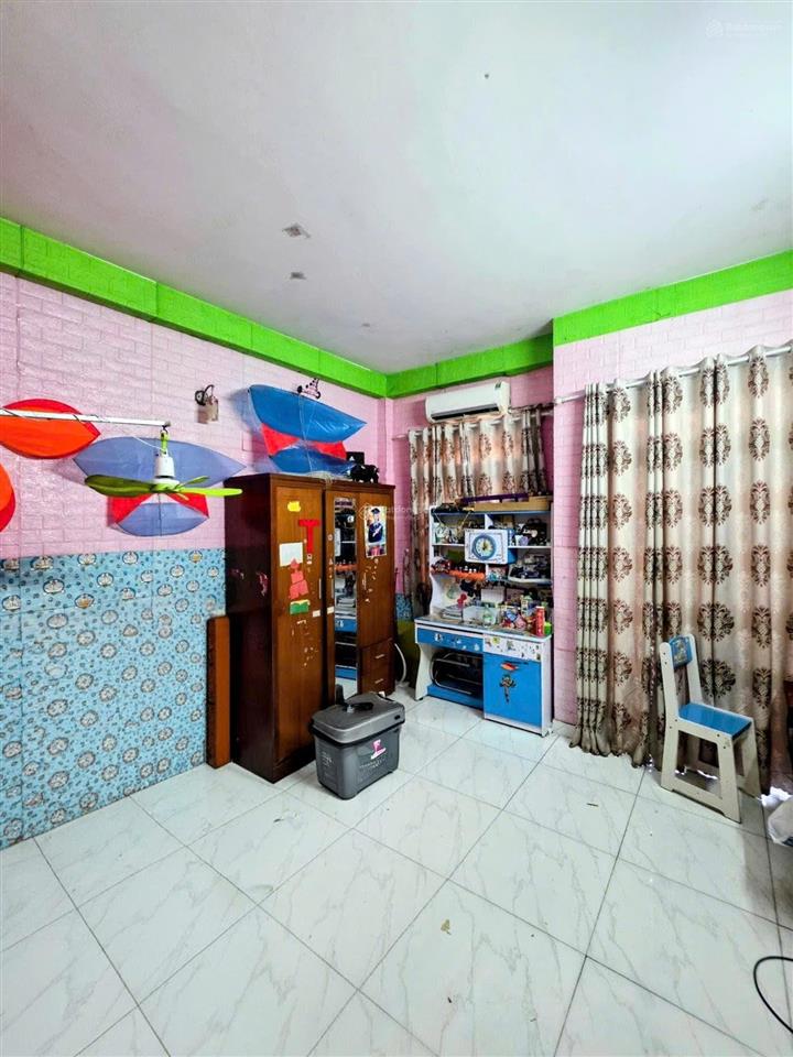 Bán nhà riêng 4pn, 3wc, giá tốt hẻm ô tô, bình trị đông, 56m2, 6,4 tỷ vnd