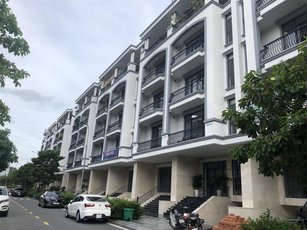 Định cư nước ngoài cần bán gấp shophouse nguyễn thị nhung, kdt vạn phúc 10x20, 6 tầng