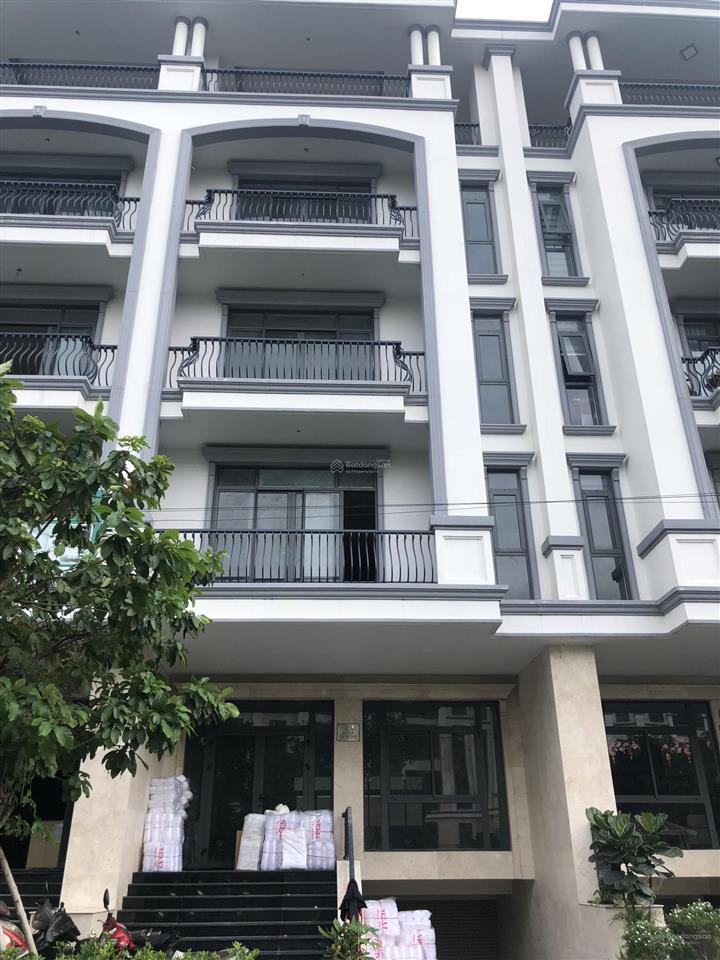 Định cư nước ngoài cần bán gấp shophouse nguyễn thị nhung, kdt vạn phúc 10x20, 6 tầng