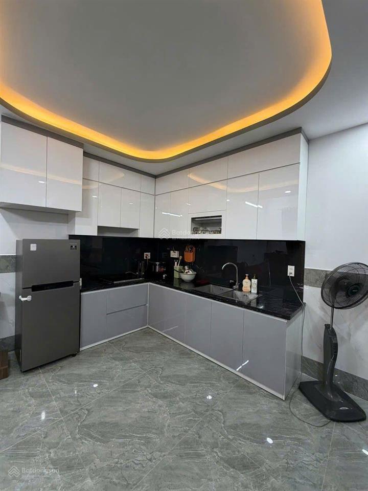 Bán nhà sổ hồng riêng gần ngã 5 chùa hang, hóc môn giá 3 tỷ 100 triệu tl