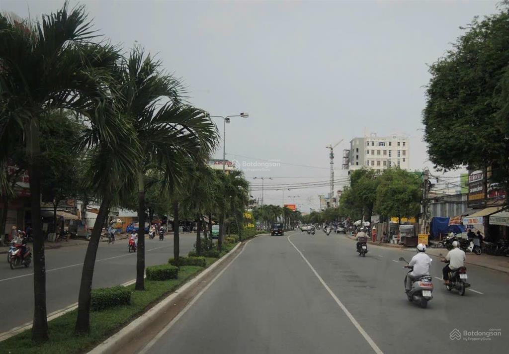 Cho thuê mặt bằng góc 2 mặt tiền 30/4 gần chợ xuân khánh giá 50 triệu