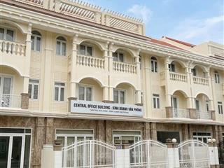 Cho thuê nhà mặt tiền lý thái tổ hưng phú 1 gần siêu thị go ngang 10m