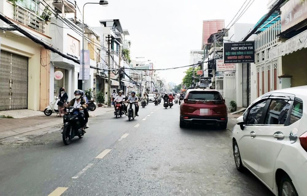 Cho thuê nhà mặt tiền xô viết nghệ tĩnh cần thơ đoạn gần trường phan ngọc hiển giá rẻ