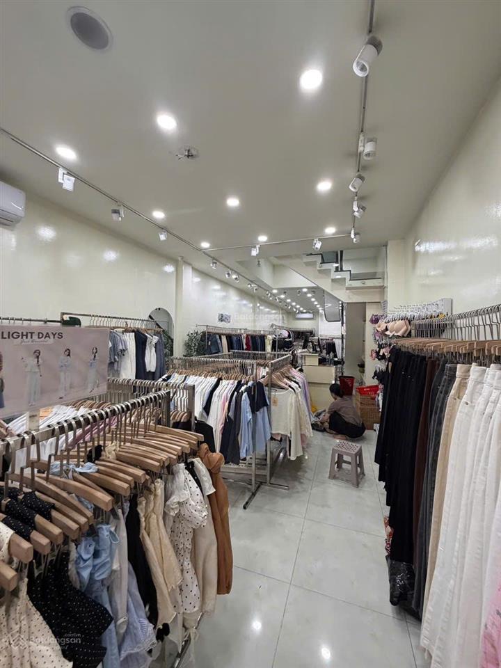 Cho thuê nhà mặt tiền 3/2 đoạn gần ngã tư nguyễn văn linh, cần thơ, ngang hơn 4m