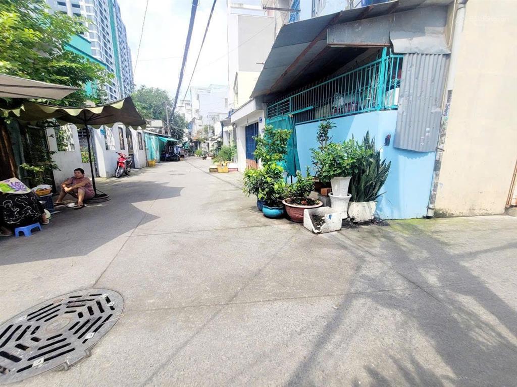 Bán nhà quận 8  chỉ ~54tr/m2 hẻm xe hơi thông bình đông, p14 gần chung cư aqua 5,8x28m nở hậu 11m