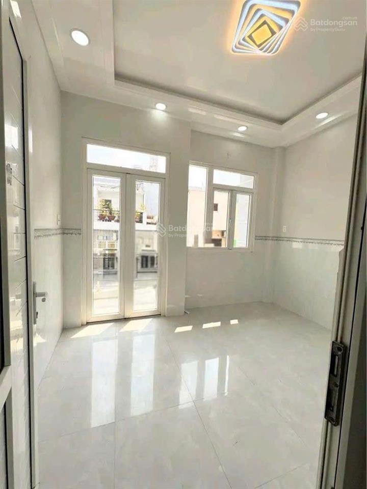 Bán nhà quận 8  bình đông, phường 15, 3,5x16,5m sổ riêng 3 tấm 4p, 3 w, 5 tỷ thương lượng mạnh