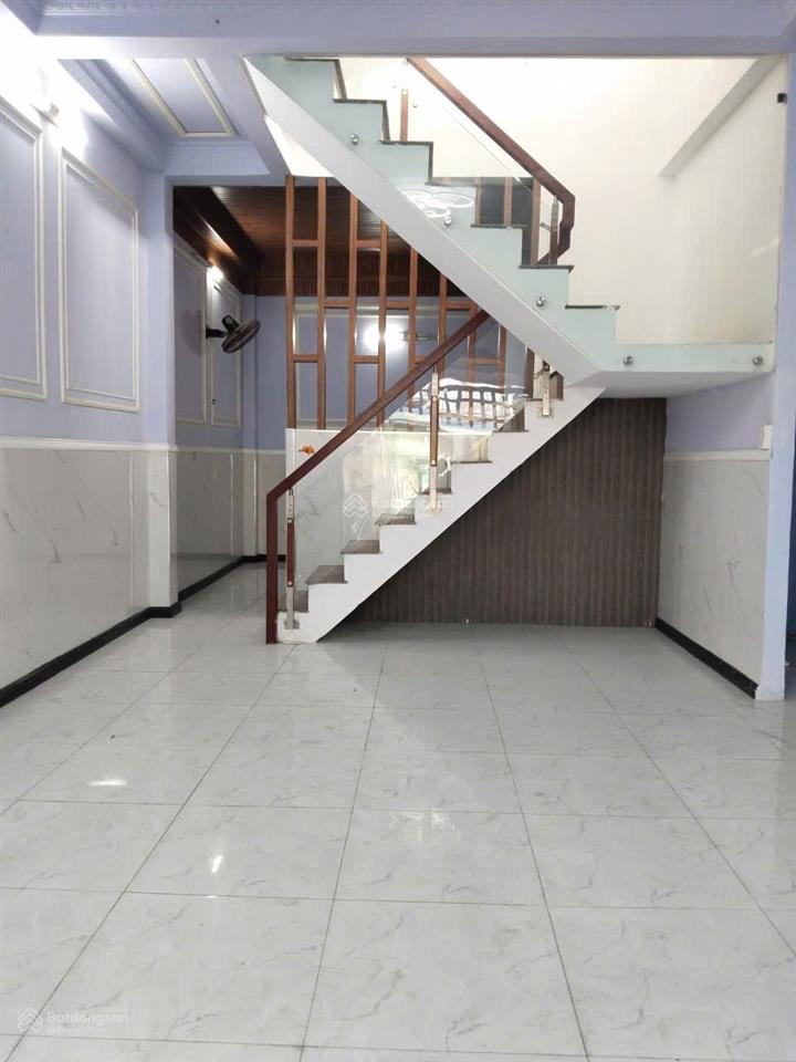 Bán nhà mặt tiền quận 8  mai hắc đế, p15 kinh doanh tốt 6,15x15,5m 3 tấm 4 phòng 6,5 tỷ