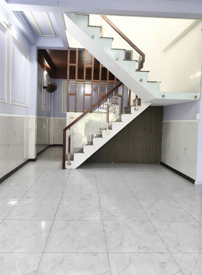 Bán nhà mặt tiền mai hắc đế, p15, q8 6,15x15,5m sổ riêng 3 tấm 4 phòng 68tr/m2 kinh doanh tốt