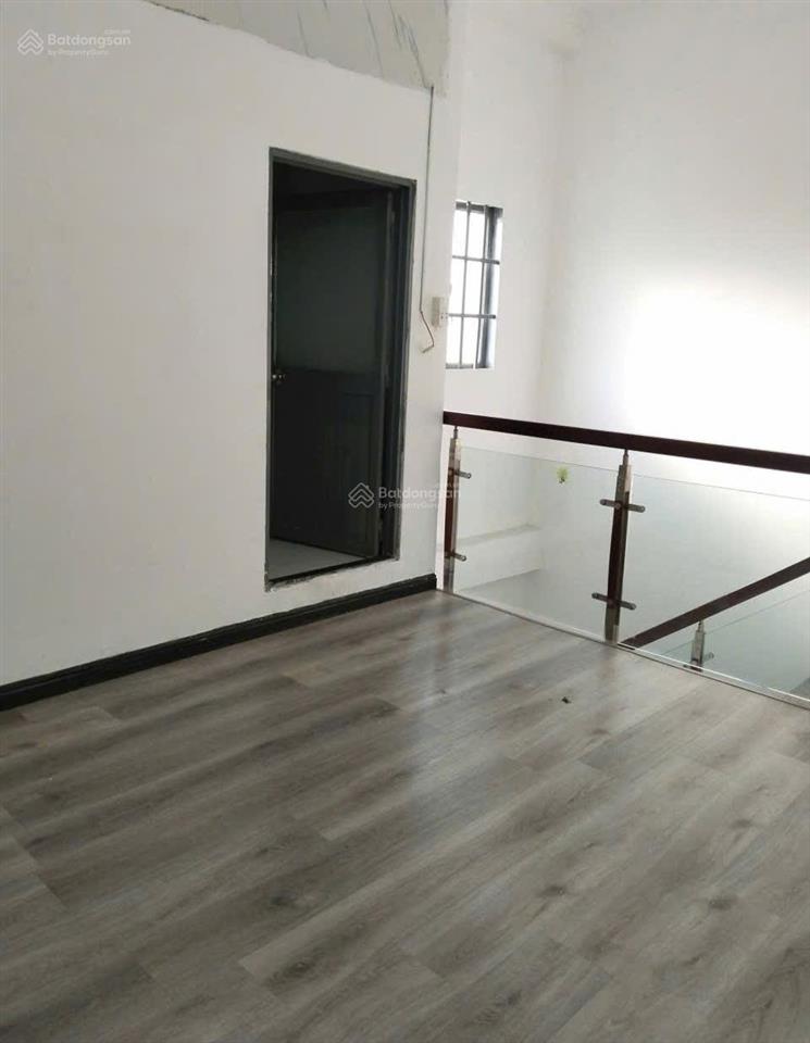 Bán nhà mặt tiền mai hắc đế, p15, q8 6,15x15,5m sổ riêng 3 tấm 4 phòng 68tr/m2 kinh doanh tốt