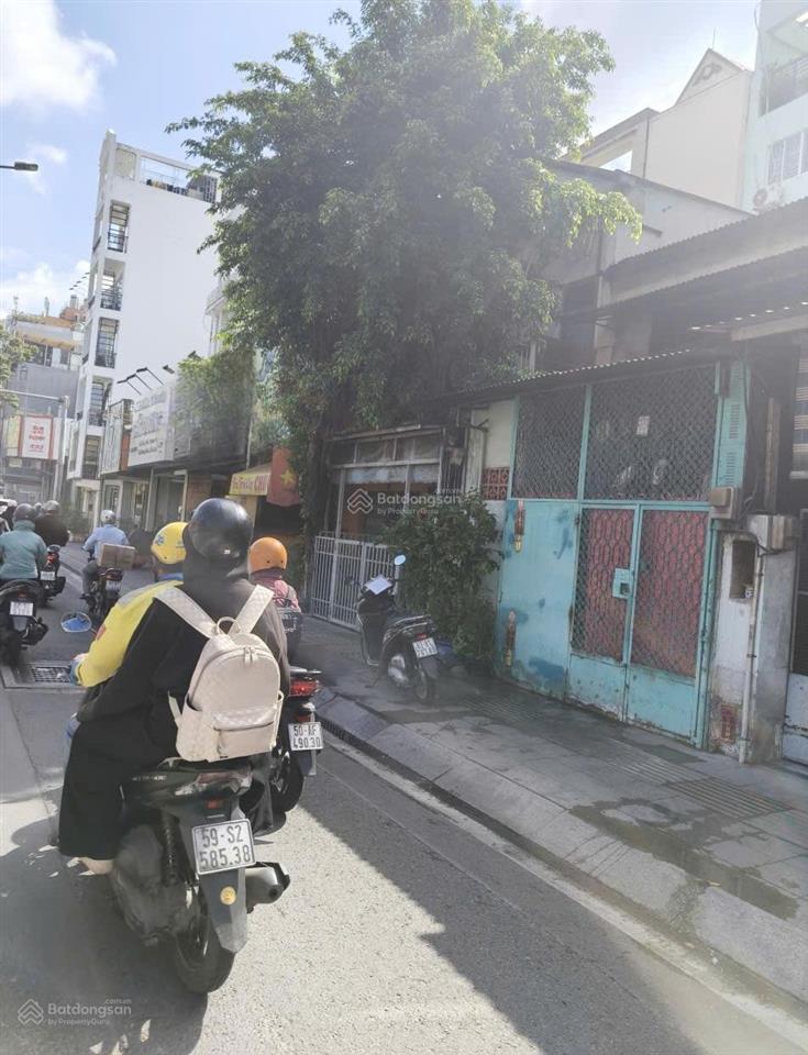 Cho thuê nhà mặt tiền nguyễn tri phương, p7, q5  4x11m  4 phòng  15 triệu hiếm có