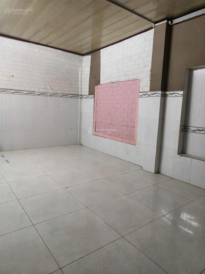 Cho thuê nhà mặt tiền nguyễn tri phương, p7, q5  4x11m  4 phòng  15 triệu hiếm có