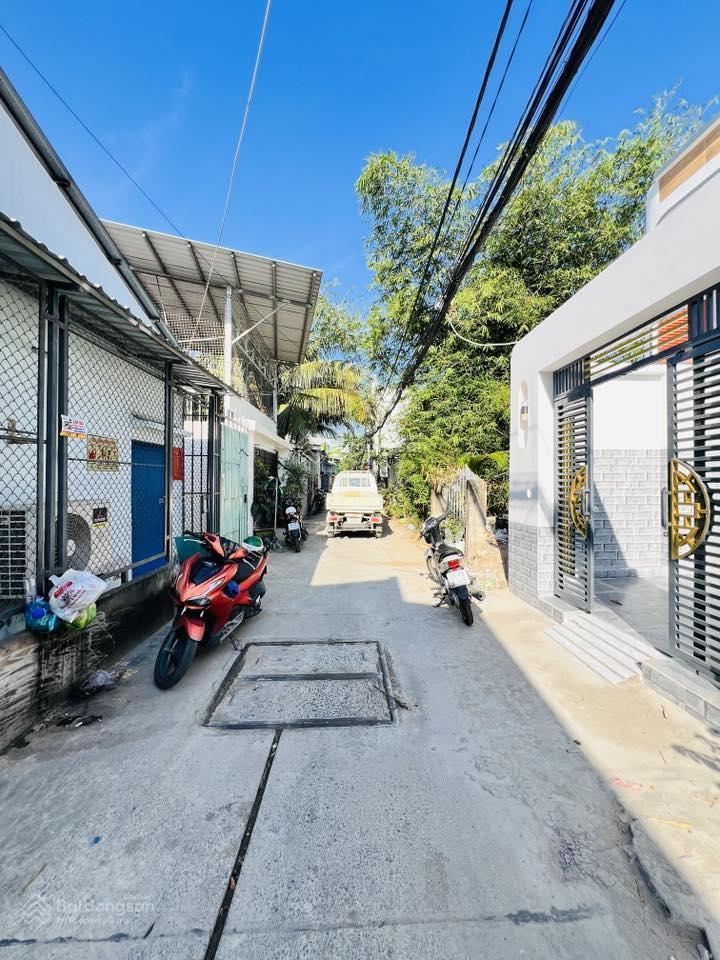 Bán cắt lỗ nhà cấp 4  82,8m²  gần chợ bình chánh  giá 735 triệu