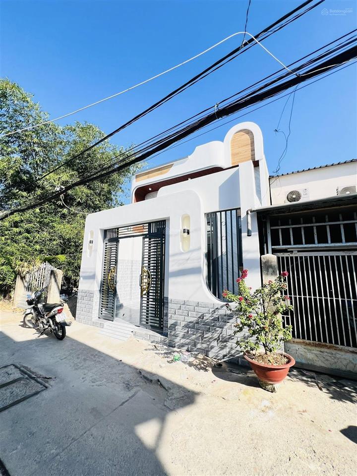 Bán cắt lỗ nhà cấp 4  82,8m²  gần chợ bình chánh  giá 735 triệu