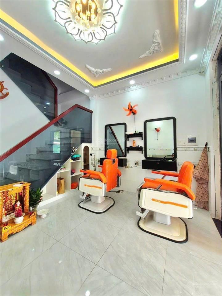 Chủ vỡ nợ thanh lý nhà mặt tiền hướng ra chợ đệm  95m² giá 1 tỷ 070 triệu