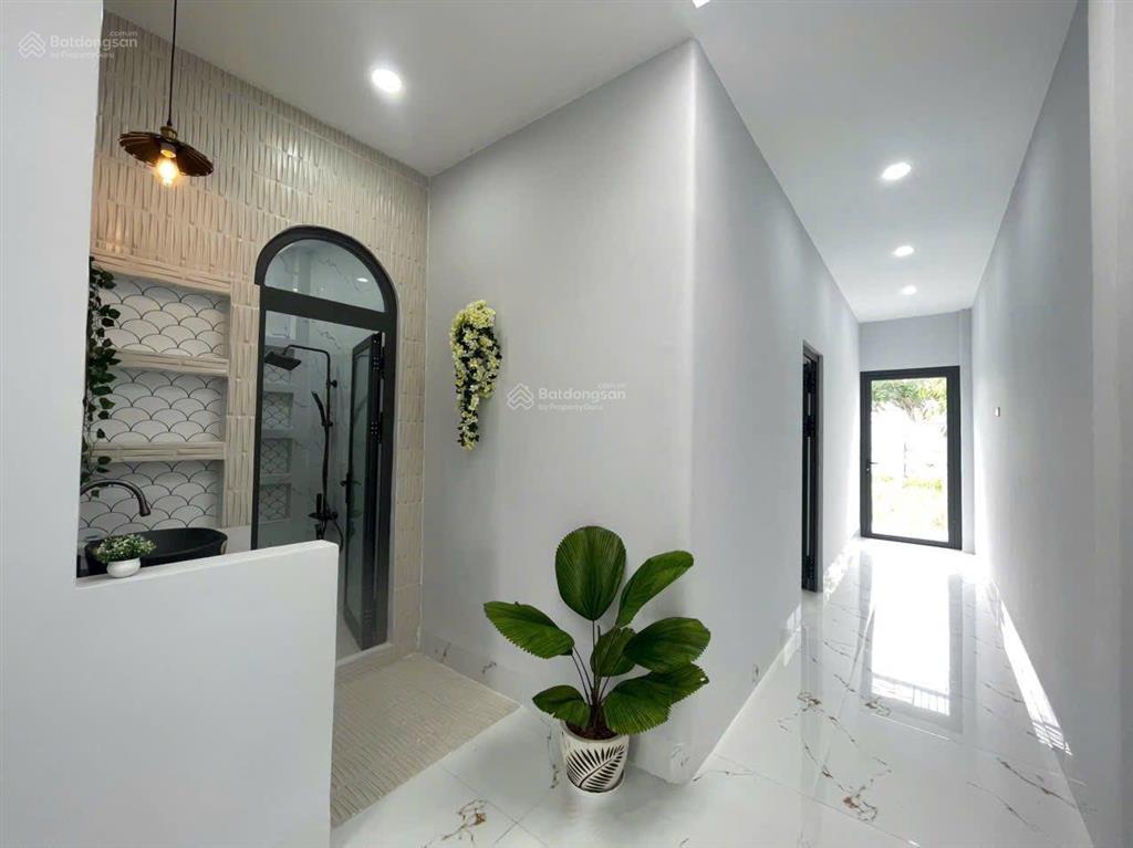 Thanh lý cắt lỗ nhà cấp 4 mặt tiền đường gần ubnd xã hưng long bình chánh  giá 890tr