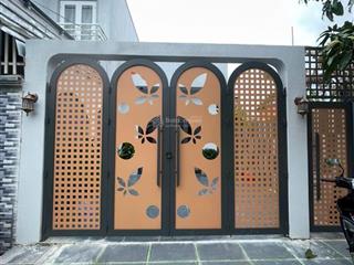 Thanh lý cắt lỗ nhà cấp 4 mặt tiền đường gần ubnd xã hưng long bình chánh  giá 890tr