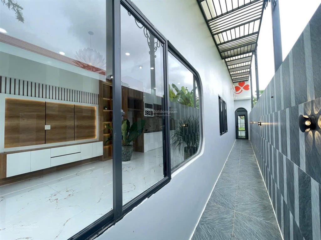 Thanh lý cắt lỗ nhà cấp 4 mặt tiền đường gần ubnd xã hưng long bình chánh  giá 890tr